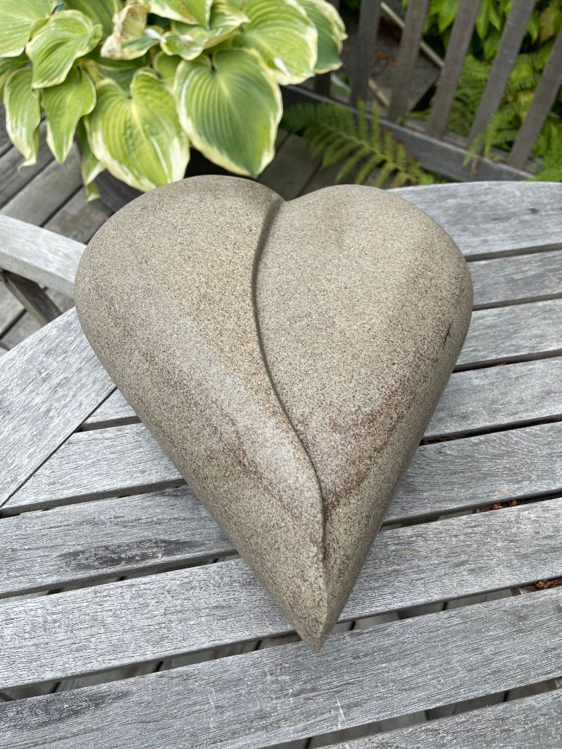 Sandstone heart for a decade birthday, Mr. Picha